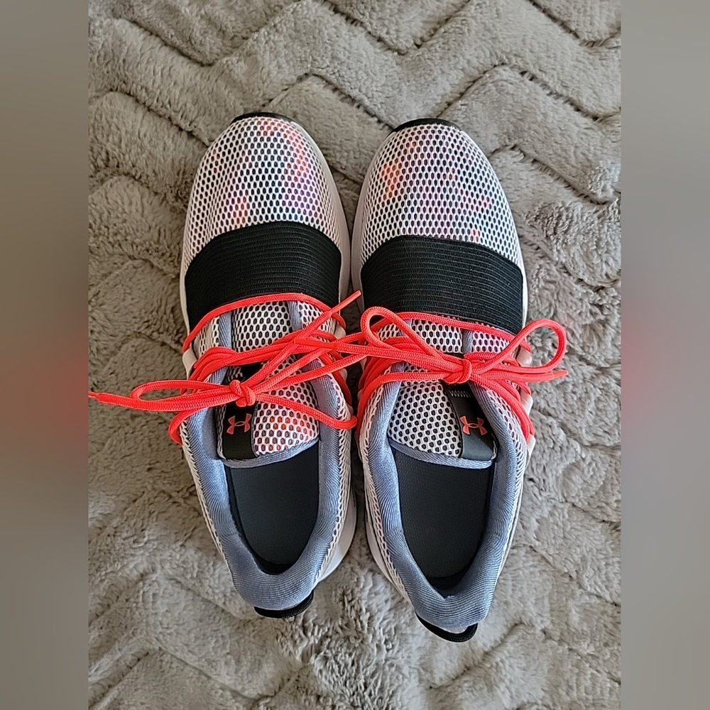 EUC Under Armour Womens Charged Breathe Athletic Sneakers Size 10 Multicolor